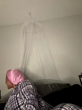 Lickplayofficial online show from 11/21/25, 03:27