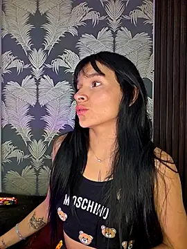  shantal smith online show from 11/08/25, 05:40