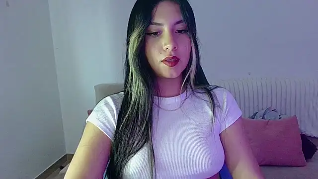 Lia 14  online show from 05/01/26, 10:36