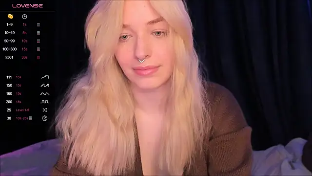 Snapshot of Eli_Llie chatting on 12/14/25, 05:18 Eli Llie online show from 12/14/25, 05:18