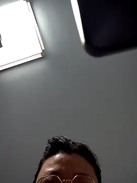 zhenzhen521 online show from 03/10/25, 04:14