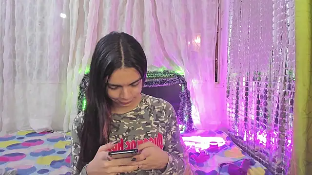 Megan Miles02 online show from 12/20/24, 08:28