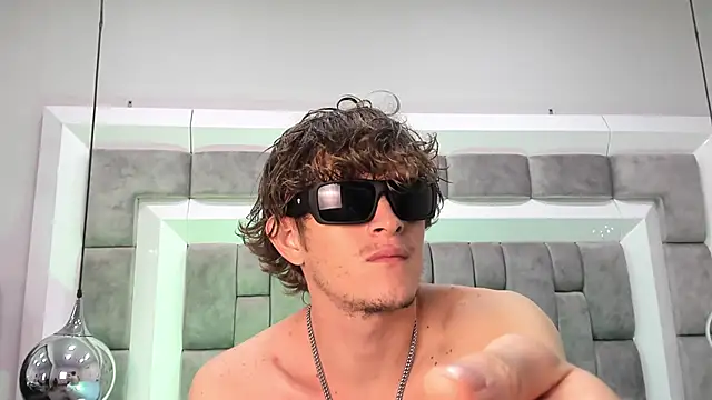 AnthonyAlso online show from 10/18/25, 08:31