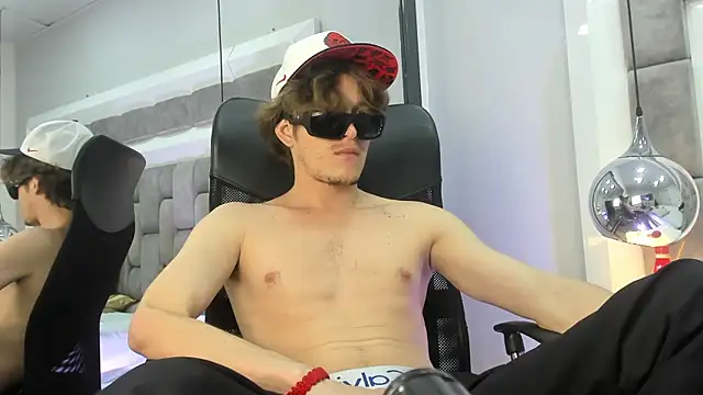 AnthonyAlso online show from 10/20/25, 08:42