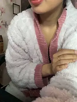 Snapshot of -KathySweet- chatting on 01/12/25, 05:13 -KathySweet- online show from 01/12/25, 05:13