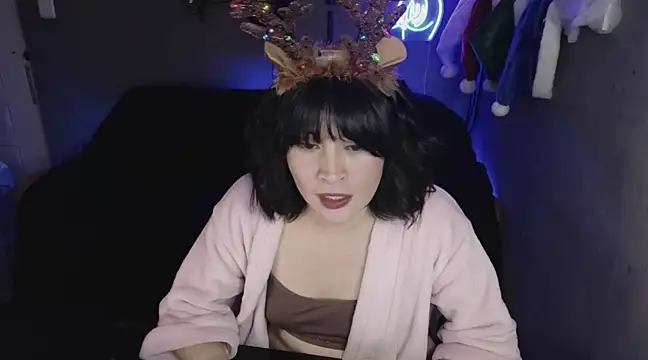 Snapshot of isis_diosa chatting on 12/13/24, 03:11 isis diosa online show from 12/13/24, 03:11