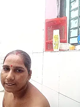 reemacouple007 online show from 05/12/26, 05:48
