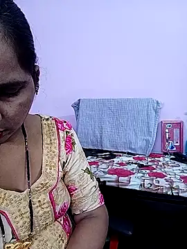 reemacouple007 online show from 07/04/26, 06:14