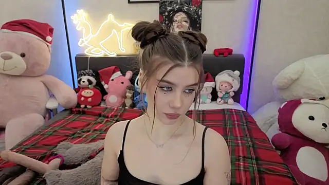 dolly ll online show from 12/18/25, 01:28