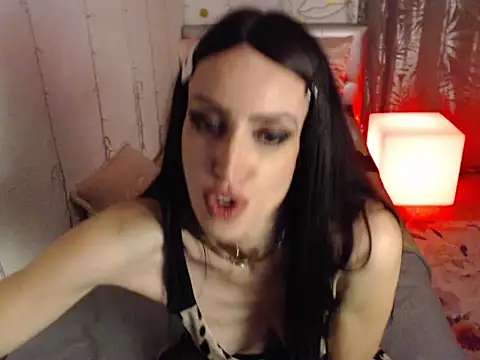 AlicianeFrancaise online show from 12/26/24, 05:51
