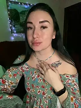 Roxana Bell online show from 12/21/24, 06:34