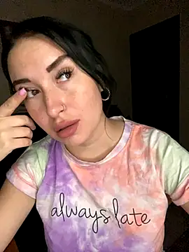 Roxana Bell online show from 10/23/25, 05:01