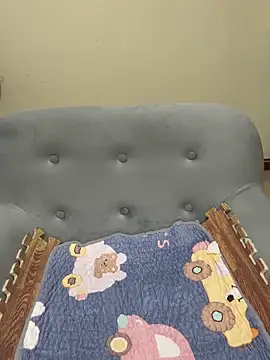 Linda-Mora online show from 09/25/25, 08:45