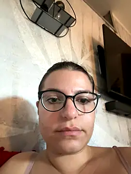 Snapshot of Coupleorny chatting on 11/04/25, 02:49 Coupleorny online show from 11/04/25, 02:49