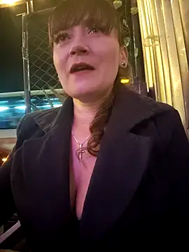 Snapshot of tata_laima__ chatting on 10/13/25, 01:38 tata laima   online show from 10/13/25, 01:38