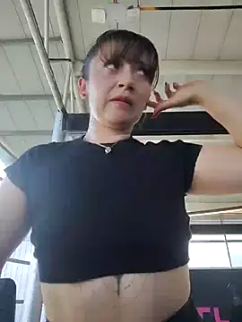 Snapshot of tata_laima__ chatting on 10/22/25, 12:49 tata laima   online show from 10/22/25, 12:49