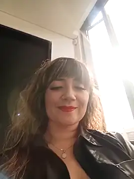 Snapshot of tata_laima__ chatting on 06/10/26, 01:21 tata laima online show from 06/10/26, 01:21