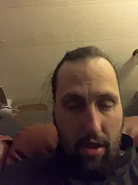 Snapshot of BobbyQ29 chatting on 12/05/25, 07:17 BobbyQ29 online show from 12/05/25, 07:17