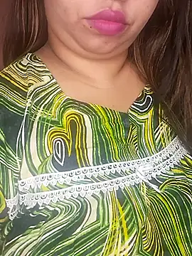 Ravina patil1 online show from 02/08/25, 10:29