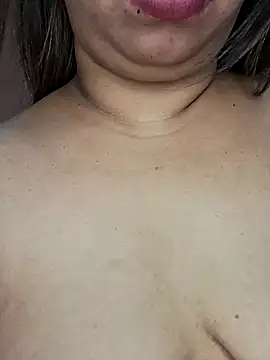 Ravina patil1 online show from 02/11/25, 03:40