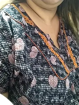 Ravina patil1 online show from 02/25/25, 03:27