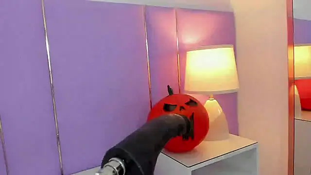 SophyRuiz  online show from 10/11/25, 11:53