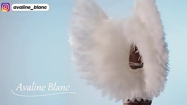 Avaline Blancx online show from 02/24/25, 11:30