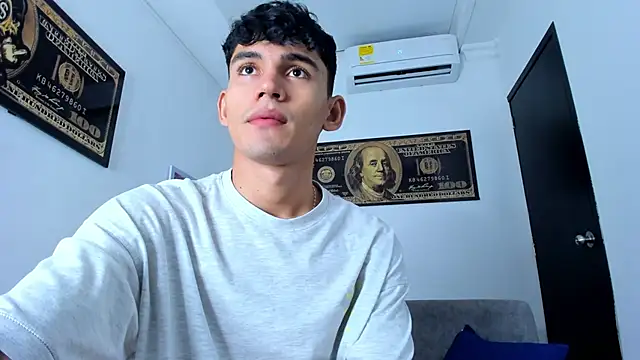 EstebanPerez  online show from 01/15/25, 12:04