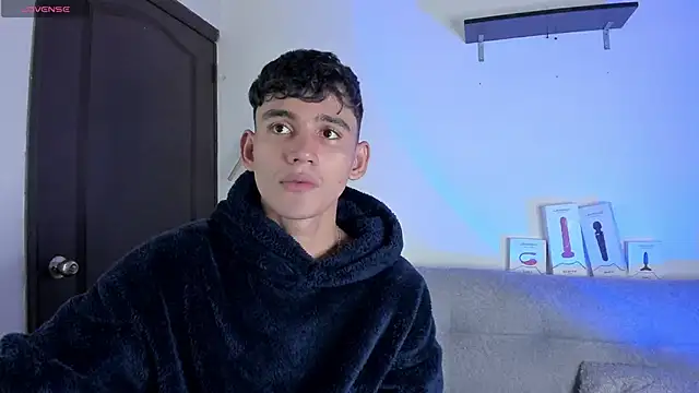 EstebanPerez  online show from 02/05/25, 10:22