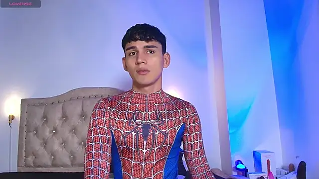 EstebanPerez  online show from 10/10/25, 10:58
