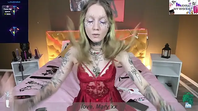 Mary Xextra online show from 01/23/25, 02:23