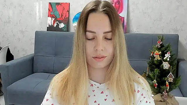 Mia shy1 online show from 12/05/24, 10:23