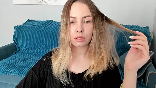 Mia shy1 online show from 01/25/25, 07:28