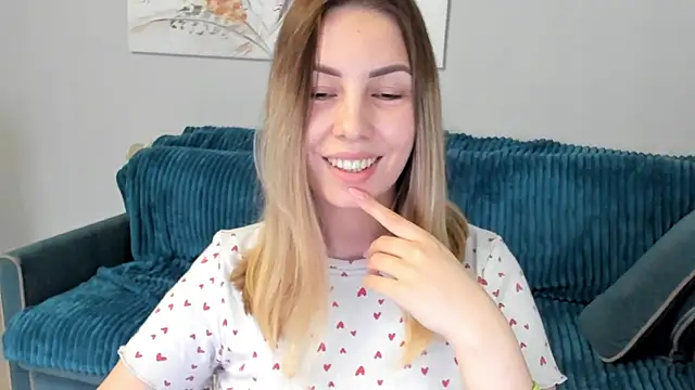 Mia shy1 online show from 02/18/25, 11:44