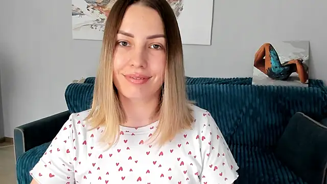 Mia shy1 online show from 03/18/25, 09:31