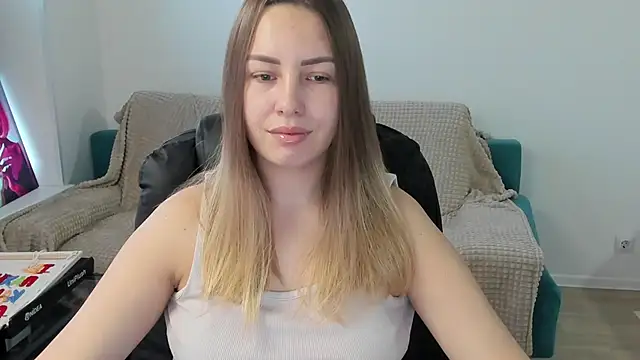 Mia shy1 online show from 12/14/25, 06:30