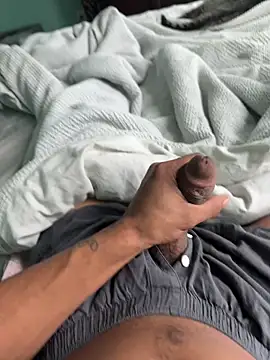 Snapshot of kingoqueens chatting on 09/25/25, 06:00 kingoqueens online show from 09/25/25, 06:00