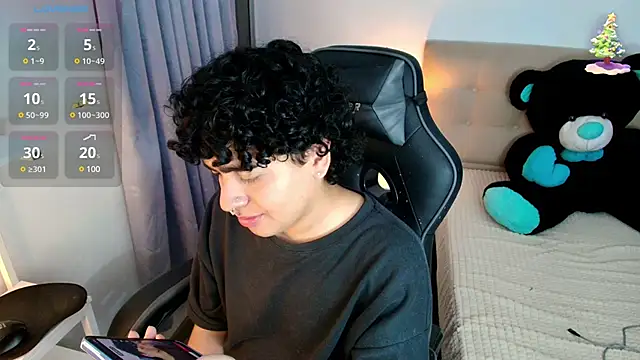  nickconnor01 online show from 12/05/24, 11:29