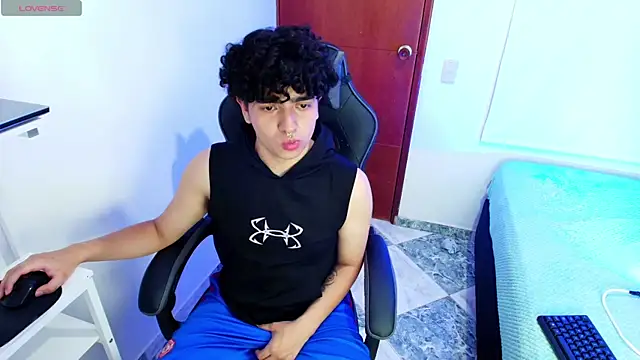  nickconnor01 online show from 03/14/25, 12:32