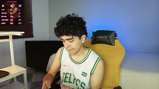  nickconnor01 online show from 09/30/25, 02:38