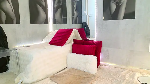 celia chanel online show from 05/10/26, 11:26