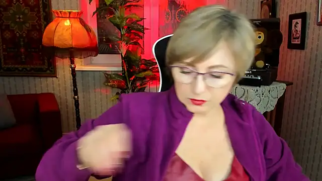 sugar vivien online show from 12/18/24, 09:04