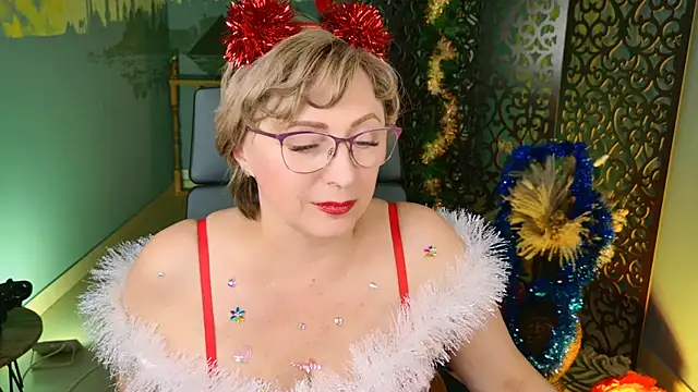 sugar vivien online show from 12/25/24, 12:15