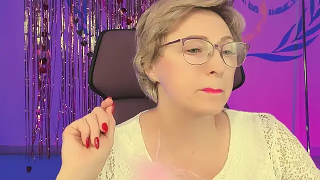 sugar vivien online show from 02/19/25, 09:06