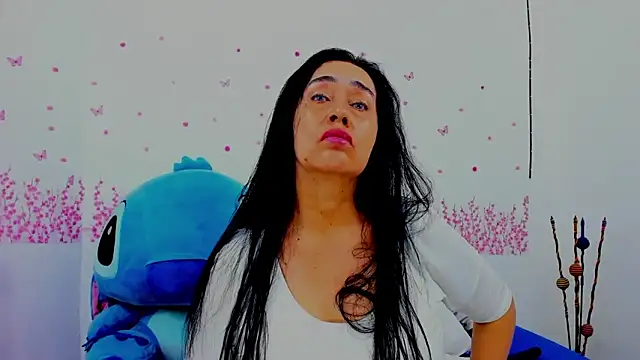 HorniestMilf online show from 06/11/26, 07:45