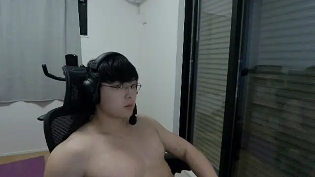 Snapshot of Tkcqcc chatting on 10/01/25, 04:46 Tkcqcc online show from 10/01/25, 04:46