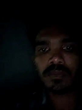Snapshot of Shivaa- chatting on 11/30/25, 05:39 Shivaa- online show from 11/30/25, 05:39