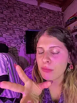 FlorBich online show from 05/26/26, 03:35
