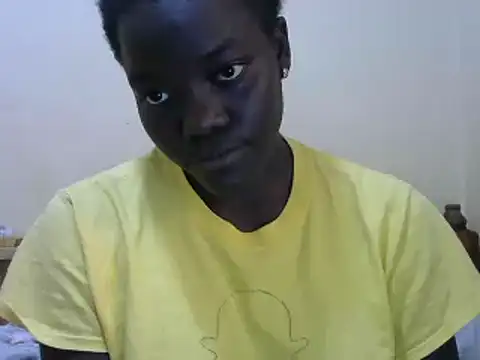 Snapshot of Sweet_chico2 chatting on 12/04/24, 03:21 Sweet chico2 online show from 12/04/24, 03:21