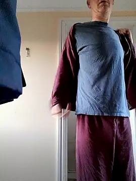 Snapshot of fastfun2012 chatting on 12/08/24, 08:20 fastfun2012 online show from 12/08/24, 08:20